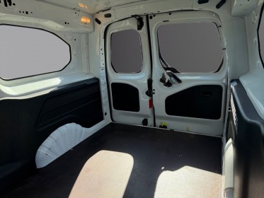 Peugeot partner fourgon long 950 kg hdi 100 1ere main tva recuperable entretien concession occasion simplicicar toulouse nord...