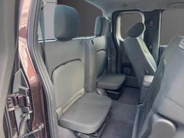 Nissan navara 2.5 dci 144 king cab optima camera de recul sieges chauffants attelage garantie 12 mois occasion simplicicar...