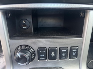 Nissan navara 2.5 dci 144 king cab optima camera de recul sieges chauffants attelage garantie 12 mois occasion simplicicar...