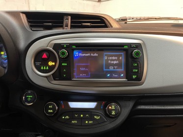 Toyota yaris hybride 100h style toit pano keyless go camera de recul garantie 12 mois occasion simplicicar tours  simplicicar...