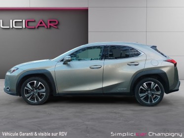 Lexus  ux 250h hybride finition premium hayon electrique -cuir et alcantara-camera de recul occasion champigny-sur-marne (94)...