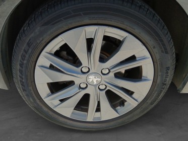 Peugeot 208 electrique 50 kwh 136ch allure pack occasion réunion ville st pierre simplicicar simplicibike france