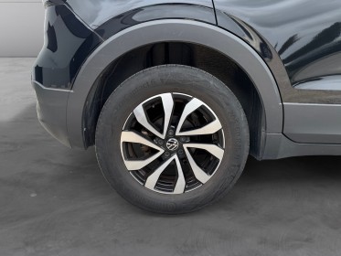 Volkswagen t-cross 1.0 tsi 110 start/stop bvm6 active carplay radars av/ar garantie 12 mois occasion simplicicar orleans...