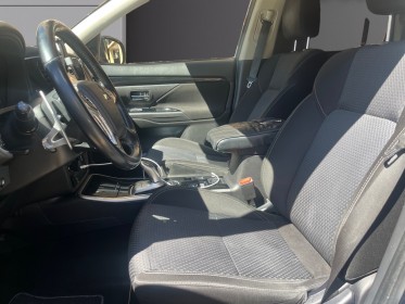 Mitsubishi outlander phev 2.4l phev twin motor 4wd business - garantie 12 mois occasion cannes (06) simplicicar simplicibike...