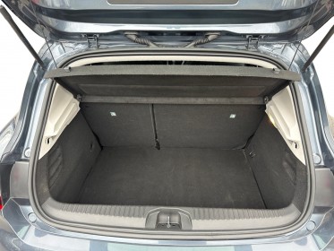 Renault clio v limited e-tech 140ch - faible km - occasion simplicicar compiegne simplicicar simplicibike france