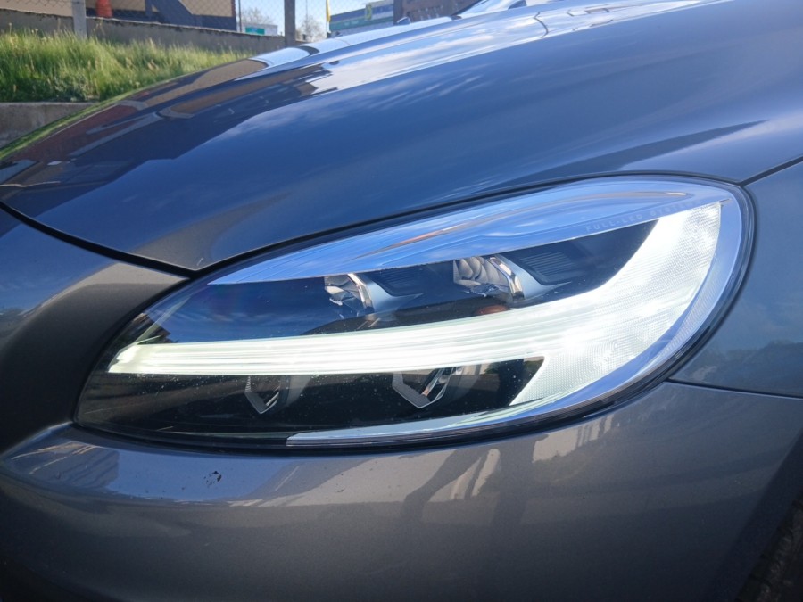 VOLVO d'occasion V40 CROSS COUNTRY CROSS COUNTRY D3 150 SIGNATURE