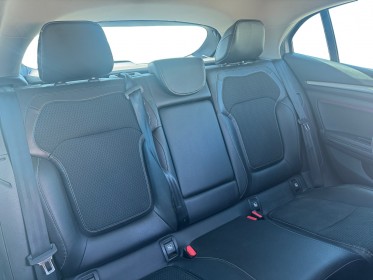 Renault megane iv berline intens tce 130 ch  energy edc  pack bose / apple carplay / camera de recul / radar avar /...