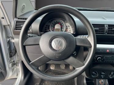 Volkswagen fox 1.2 55 trend/ garantie 12 mois occasion simplicicar toulon ouest simplicicar simplicibike france