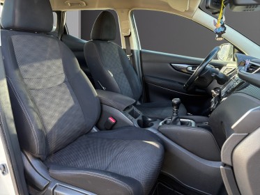 Nissan qashqai 1.2 dig-t 115 stop/start acenta sieges chauffant/garantie 12mois occasion simplicicar lyon nord simplicicar...