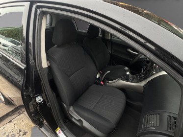 Toyota auris 97 vvt-i linéa luna occasion simplicicar livry gargan simplicicar simplicibike france