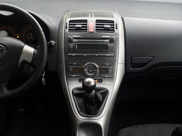 Toyota auris 97 vvt-i linéa luna occasion simplicicar livry gargan simplicicar simplicibike france