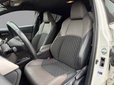 Toyota c-hr hybride my20 1.8l distinctive carplay caméra de recul garantie toyota occasion simplicicar poitiers simplicicar...