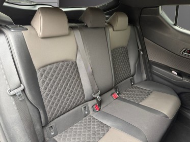 Toyota c-hr hybride my20 1.8l distinctive carplay caméra de recul garantie toyota occasion simplicicar poitiers simplicicar...