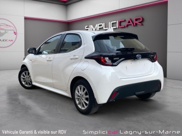 Toyota yaris hybride my22 116h design - sièges chauffants - volant chauffant - caméra de recul occasion simplicicar lagny ...