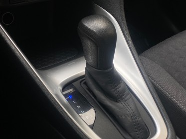 Toyota yaris hybride my22 116h design - sièges chauffants - volant chauffant - caméra de recul occasion simplicicar lagny ...