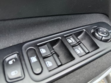 Jeep renegade 1.6 i multijet ss 95 ch south beach toit ouvrant panoramique garantie 12 mois occasion simplicicar saint-jean...