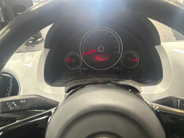 Volkswagen up up 1.0 60 bluemotion technology up! club - garantie 12 mois occasion simplicicar lyon ouest simplicicar...