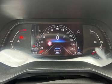 Renault clio v tce 100 intens caméra de recul radars 2 roues barre de toit garantie 12 mois occasion simplicicar lyon nord...