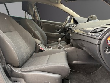 Renault megane iii berline tce 130 energy eco2 limited, moteur changer renault moins de 5000km 132000km, garantie 12mois...