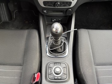 Renault megane iii berline tce 130 energy eco2 limited, moteur changer renault moins de 5000km 132000km, garantie 12mois...