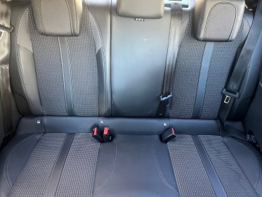 Peugeot 208 puretech 100 ss bvm6 gt - garantie 12 mois occasion cannes (06) simplicicar simplicibike france