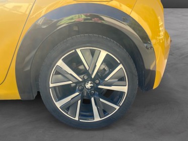 Peugeot 208 puretech 100 ss bvm6 gt - garantie 12 mois occasion cannes (06) simplicicar simplicibike france