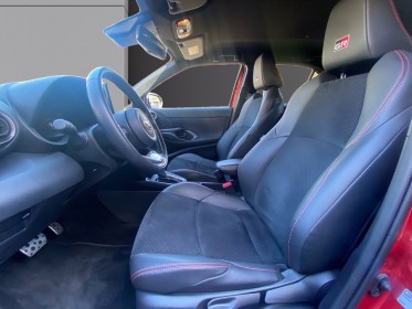 Toyota yaris cross hybride my22 116h 2wd gr sport garantie constructeur toyota occasion simplicicar toulon ouest simplicicar...