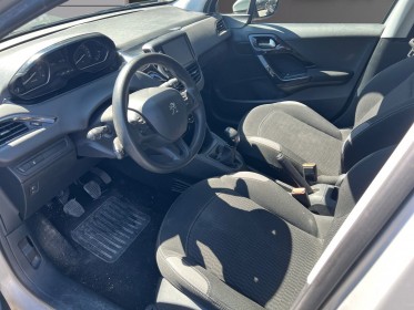 Peugeot 208 1.6 bluehdi 75ch bvm5 active garantie 12 mois entretien complet controle technique vierge occasion simplicicar...