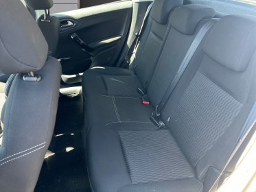 Peugeot 208 1.6 bluehdi 75ch bvm5 active garantie 12 mois entretien complet controle technique vierge occasion simplicicar...
