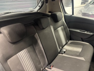 Dacia sandero tce 90 stepway camÉra de recul ecran tactile garantie 12 mois occasion simplicicar villebon-sur-yvette...