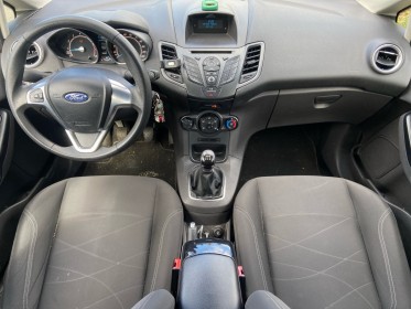 Ford fiesta 1.0 ecoboost 100ch titanium - garantie 12 mois occasion simplicicar brest simplicicar simplicibike france