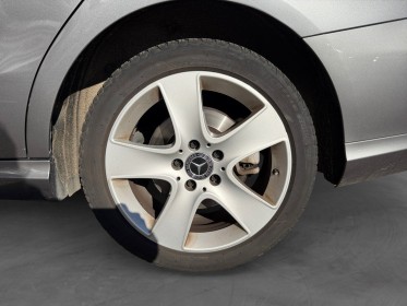 Mercedes classe cla 180 7g-dct inspiration  garantie 12 mois occasion simplicicar lyon nord simplicicar simplicibike france