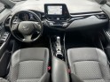 Toyota c-hr hybride my23 1.8l design carplay entretiens complets garantie 12 mois occasion simplicicar le raincy simplicicar...