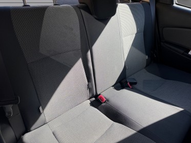 Toyota yaris hybride mc2 100h dynamic occasion cannes (06) simplicicar simplicibike france