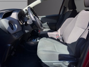 Toyota yaris hybride mc2 100h dynamic occasion cannes (06) simplicicar simplicibike france