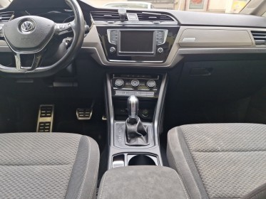 Volkswagen touran business 2.0 tdi 150 bmt dsg6 5pl confortline business toit ouvrant garantie 12 mois occasion simplicicar...
