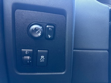 Nissan qashqai 2.0 dci 150 - climatisation auto - radar ar - bluetooth - moteur à chaine - roue de secours occasion...