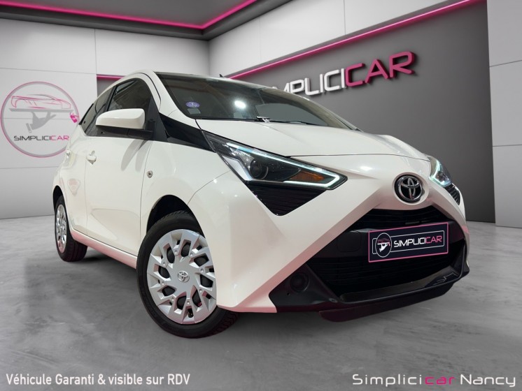 Toyota aygo pro mc18 72ch finition x-play origine france 1ère main carplay caméra garantie 12 mois occasion simplicicar...