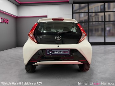 Toyota aygo pro mc18 72ch finition x-play origine france 1ère main carplay caméra garantie 12 mois occasion simplicicar...