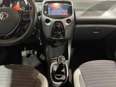 Toyota aygo pro mc18 72ch finition x-play origine france 1ère main carplay caméra garantie 12 mois occasion simplicicar...