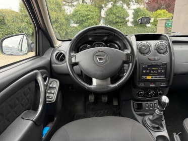 Dacia duster tce 125 4x2 prestige gps climatisation attelage garantie 12 mois occasion simplicicar poitiers simplicicar...