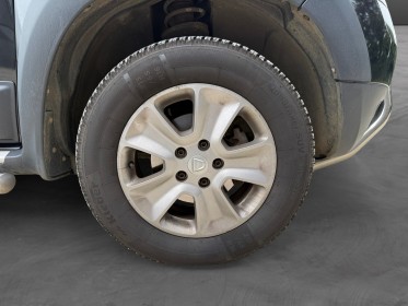 Dacia duster tce 125 4x2 prestige gps climatisation attelage garantie 12 mois occasion simplicicar poitiers simplicicar...