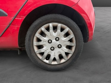 Hyundai i10 1.1 moteur à chaine clim faible killométrage garantie 12 mois occasion simplicicar lyon nord simplicicar...