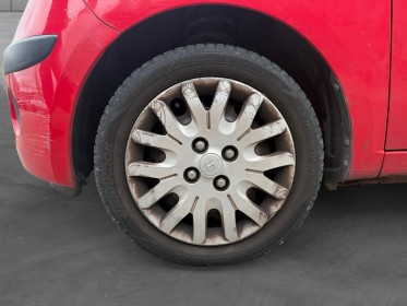 Hyundai i10 1.1 moteur à chaine clim faible killométrage garantie 12 mois occasion simplicicar lyon nord simplicicar...