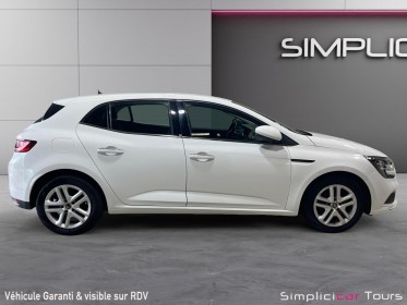 Renault megane iv berline business dci 115 business keyless go essuis glace et phares automatiques carplay 2eme main...