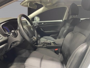 Renault megane iv berline business dci 115 business keyless go essuis glace et phares automatiques carplay 2eme main...