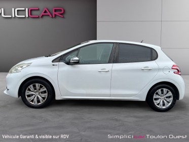Peugeot 208 1.4 hdi 68ch bvm5 style garantie 12 mois entretien complet vidange faite pour la vente occasion simplicicar...