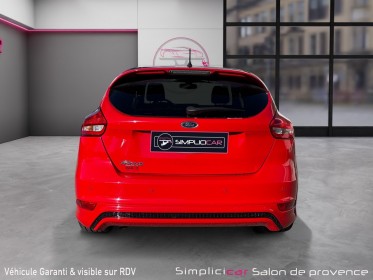 Ford focus 1.5 tdci 120 ss st line / siÈges av  volant chauffants / camÉra / radars av ar / clim / garantie 12 mois...