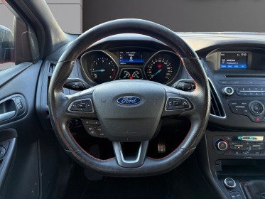 Ford focus 1.5 tdci 120 ss st line / siÈges av  volant chauffants / camÉra / radars av ar / clim / garantie 12 mois...