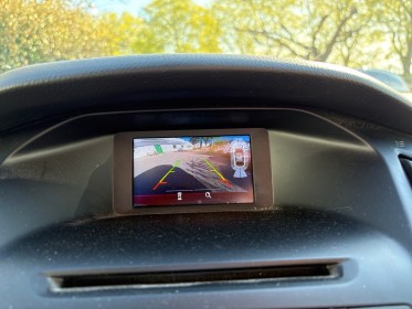 Ford focus 1.5 tdci 120 ss st line / siÈges av  volant chauffants / camÉra / radars av ar / clim / garantie 12 mois...